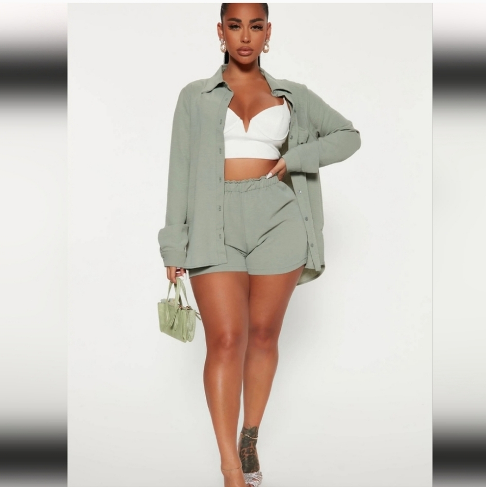 Nwt sexy 2 piece short set